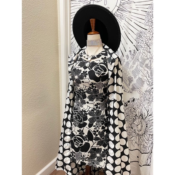 🌈 Gorgeous flower pop art dress - Picture 10 of 11